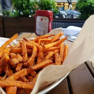 Basket Sweet Potato Fries