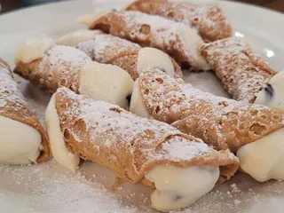 Paola's Pizzeria