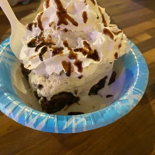 Brownie ice cream sundae
