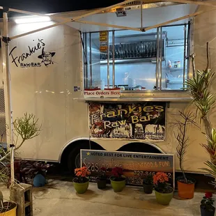 a food truck at night