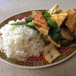 Sautéed vegetables with tofu