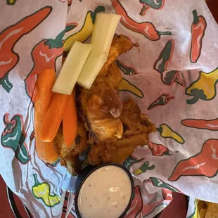 chicken wings and fried chicken, food