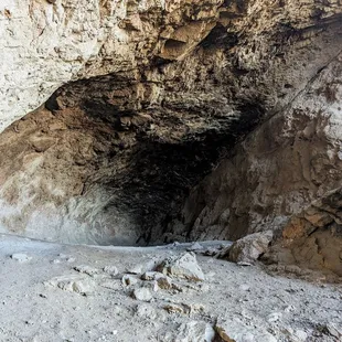 Aztec Cave Trail | Instagram: @telephonesmoothie