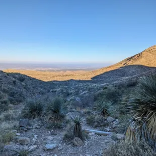 Aztec Cave Trail | Instagram: @telephonesmoothie