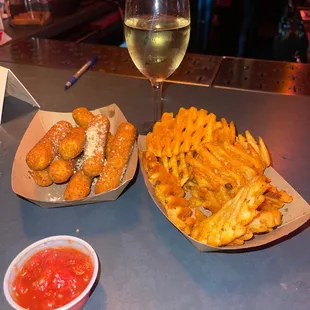 Mozzarella sticks Waffle fries