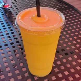 Mango smoothie