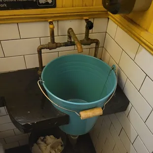 Trough bucket sink