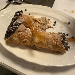 Cannolis....