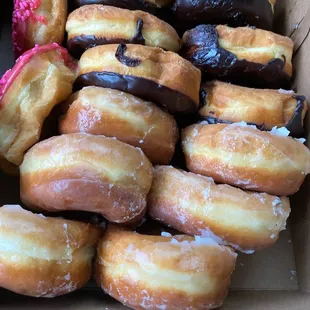 Valentine&apos;s  Day Donuts! 14 &amp; a soda for less than $10