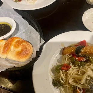 Salmon Picotta and bread (comes with every meal) bonus !