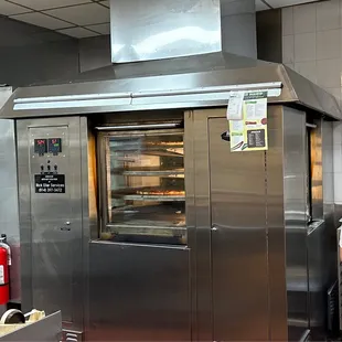 The Magical Mystery Spinning Pizza Oven