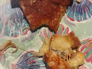 Four Seas Pizza & Restaurant