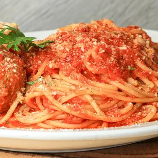 Spaghetti w/ MeatBalls