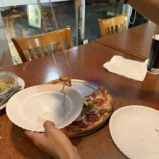 Franks Special, best pizza of my life. and i work at a round table.