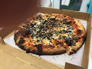 Vetture's Pizzeria and Restaurant