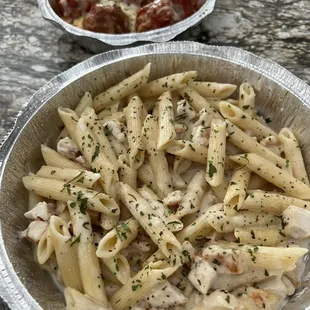 Chicken Alfredo Pasta
