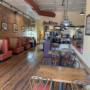 Frank&apos;s Place seating from the front to back