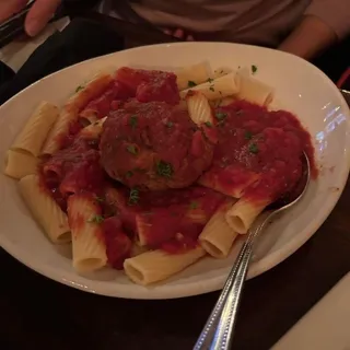 Linguine or Ziti Under Marinara with Meatballs*