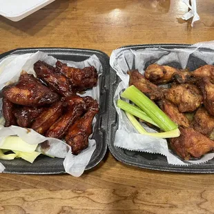10 wings lemon pepper (right) ten wings bbq honey (left) - delectable!