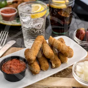 Mozzarella Sticks with Marinara Sauce