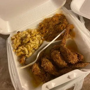 Chicken Wings macaroni and cheese and cabbage