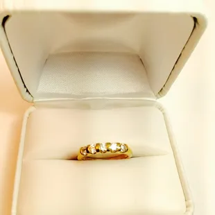 Diamond band clarity I-1 SV1 $1800