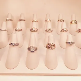 Engagement rings solid gold