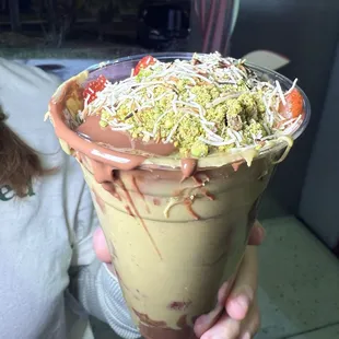 Dubai Chocolate covered Strawberries