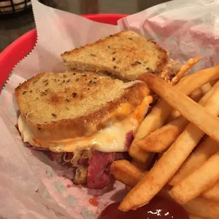 Reuben sandwich