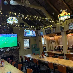 Fraser's is looking pretty this holiday season!