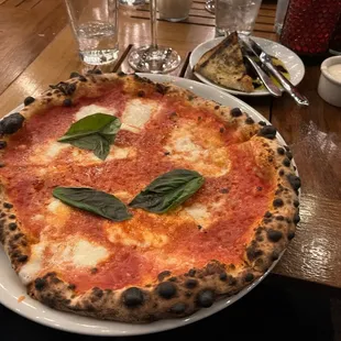 Buffala Margherita Pizza