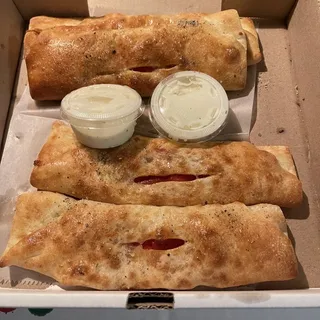 4 Pepperoni Rolls