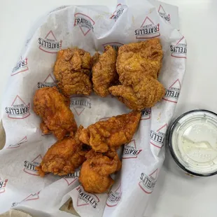 Boneless Wings buffalo and honey sriracha