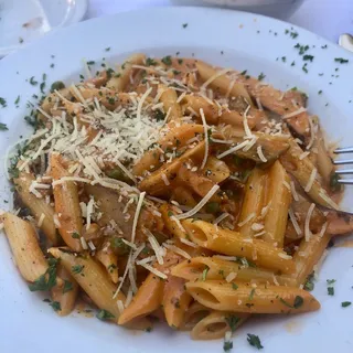 Penne Rigatti with Pink Sauce and Mushrooms