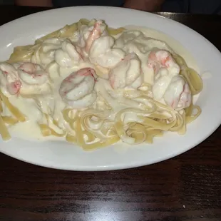 fettuccine alfredo with shrimp