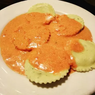 Chicken ravioli lunch with pink sauce