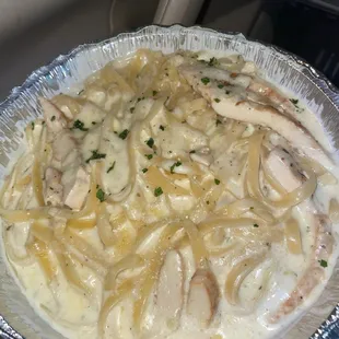 Lunch portion Chicken Alfredo