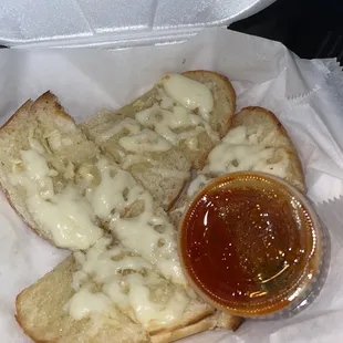 Garlic bread with Marinara Sauce