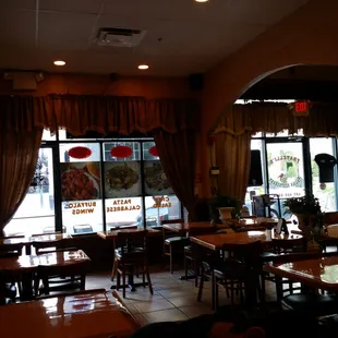 Great place to eat and unwind! Love the food at Fratelli&apos;s