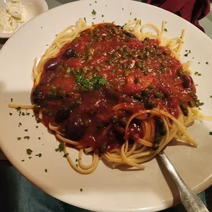 Linguini Puttanesca!