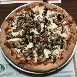 Mushroom pizza.