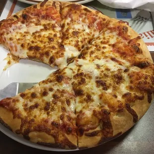 Small cheese pizza for the kiddo