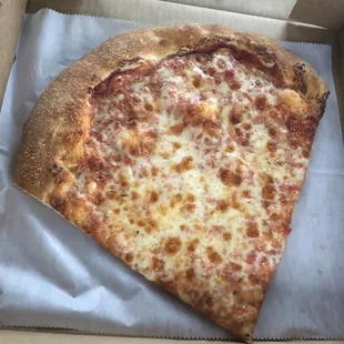 XL single slice ($3) what!!!