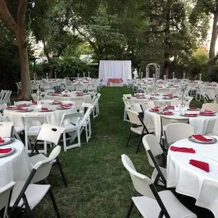 wedding in garden
