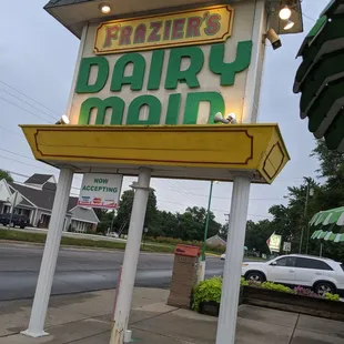 a sign for a restaurant