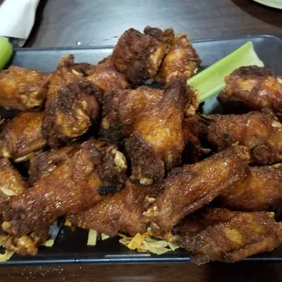 chicken wings and fried chicken, fried chicken, bbq chicken, poultry, bbq wings, chicken wings, chicken, fried chicken wings, food