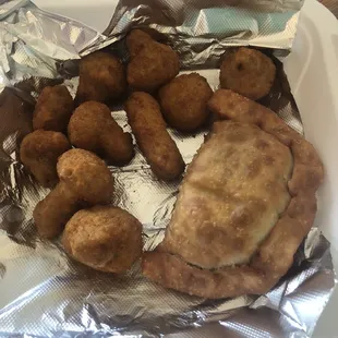 Empanada, paired with side of fried mushrooms