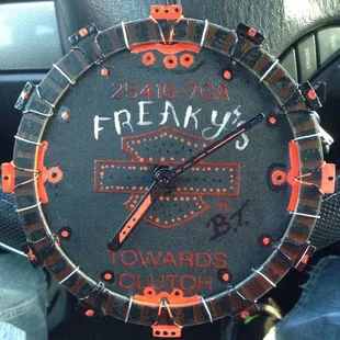 This was my tip for my artist and a gift for Freaky&apos;s. I&apos;m a Harley Technician and I like to make clocks out of Harley parts.