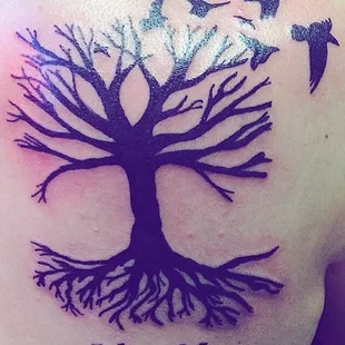 Pretty big silhouette on my shoulder and my artist hand drew what he couldn&apos;t transfer over. $120