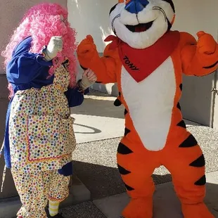 Danci with Toni the Tiger 2020